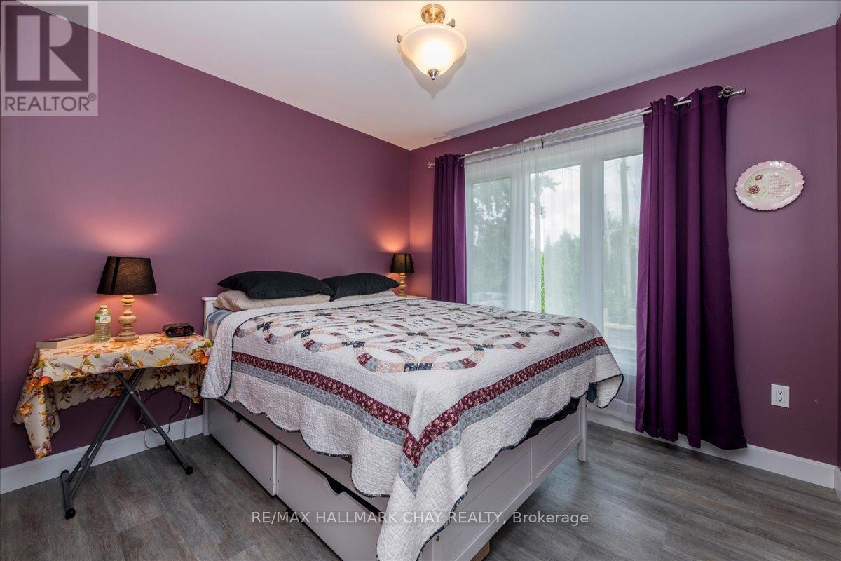 1115 Shore Acres Drive, Innisfil (Gilford), Ontario  L0L 1R0 - Photo 11 - N12311285