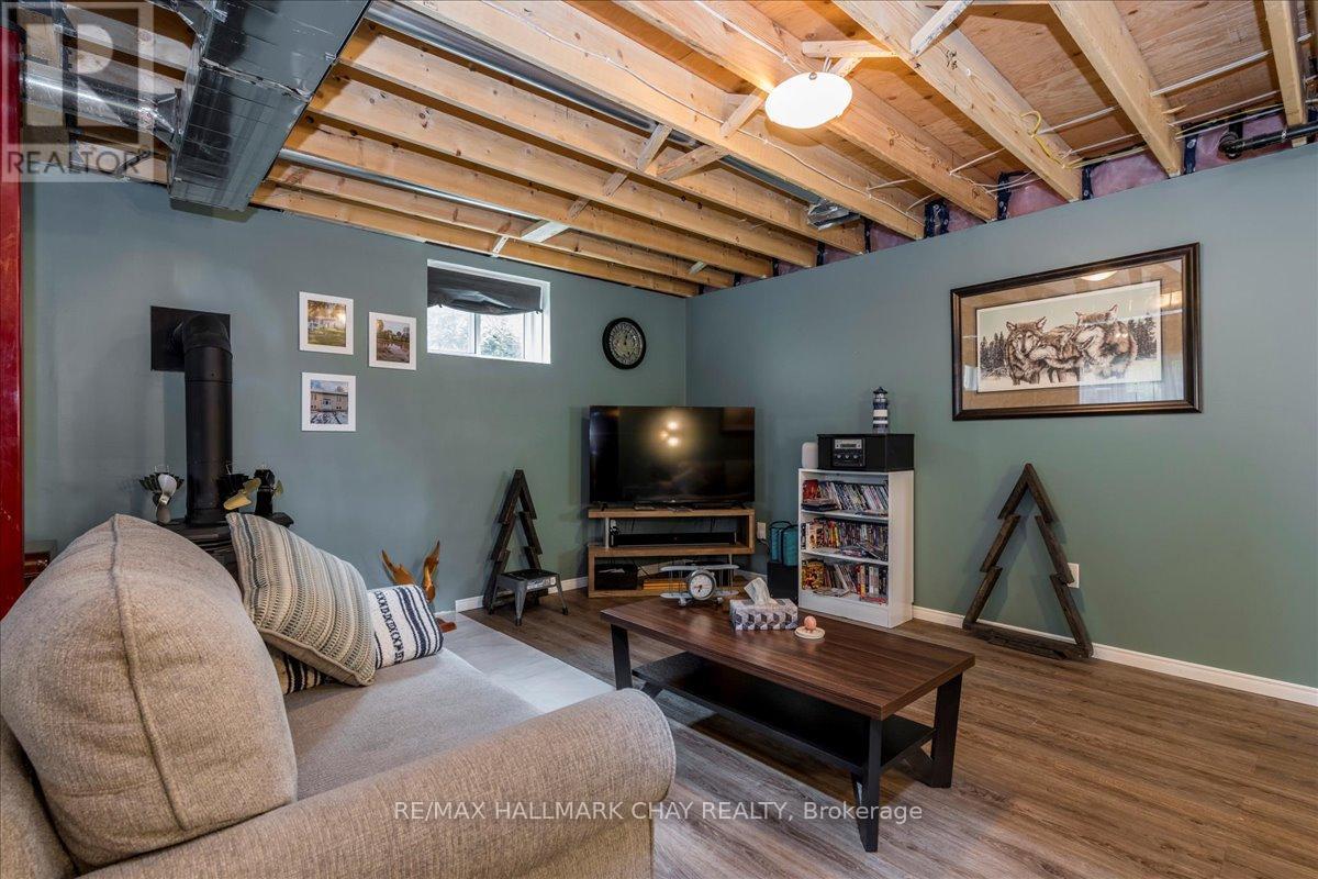 1115 Shore Acres Drive, Innisfil (Gilford), Ontario  L0L 1R0 - Photo 15 - N12311285