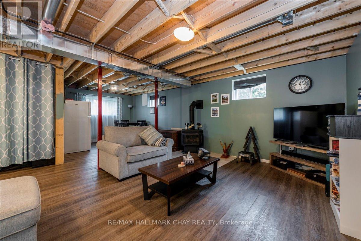 1115 Shore Acres Drive, Innisfil (Gilford), Ontario  L0L 1R0 - Photo 16 - N12311285