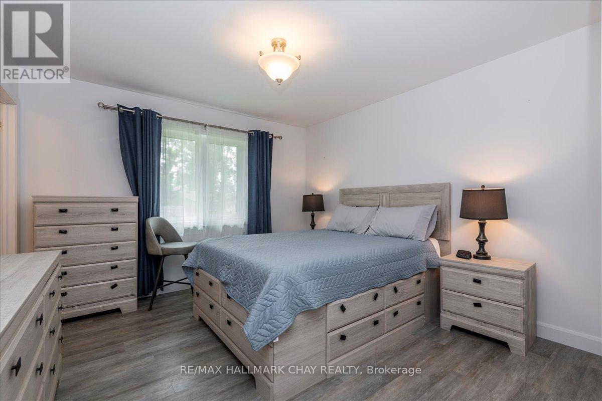 1115 Shore Acres Drive, Innisfil (Gilford), Ontario  L0L 1R0 - Photo 9 - N12311285