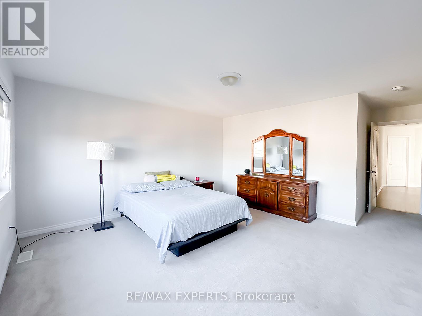 1426 Farrow Crescent, Innisfil, Ontario  L9S 0L6 - Photo 30 - N12362429