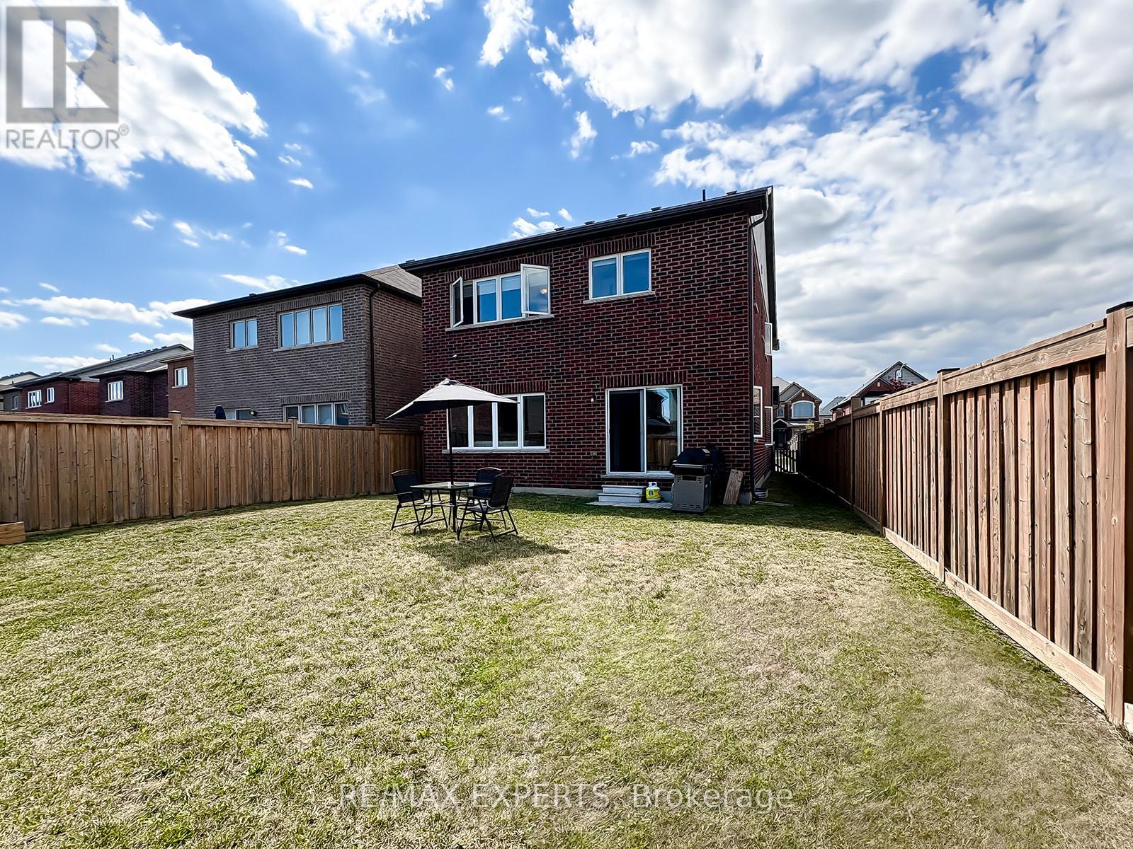 1426 Farrow Crescent, Innisfil, Ontario  L9S 0L6 - Photo 41 - N12362429