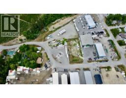 222 Maple Avenue, oliver, British Columbia
