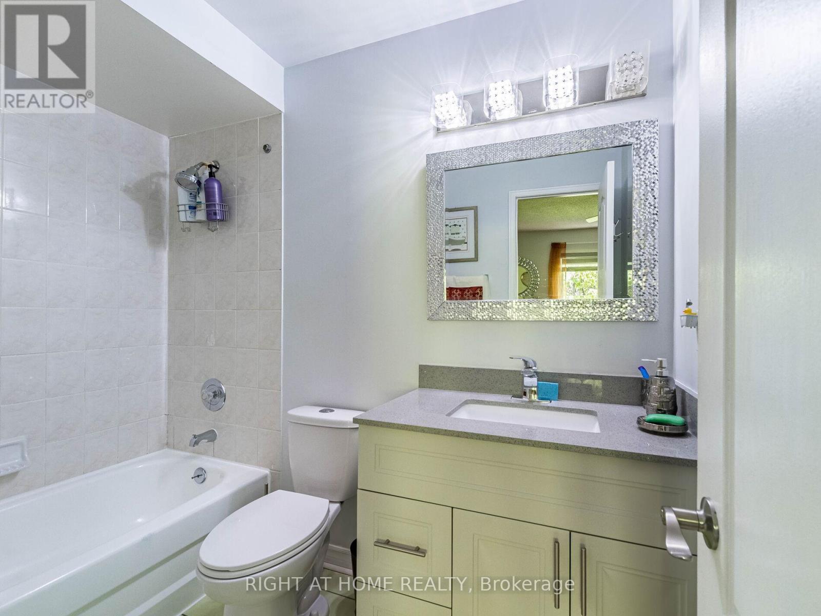 217 - 5030 Heatherleigh Avenue, Mississauga, Ontario  L5V 2G7 - Photo 25 - W12365596