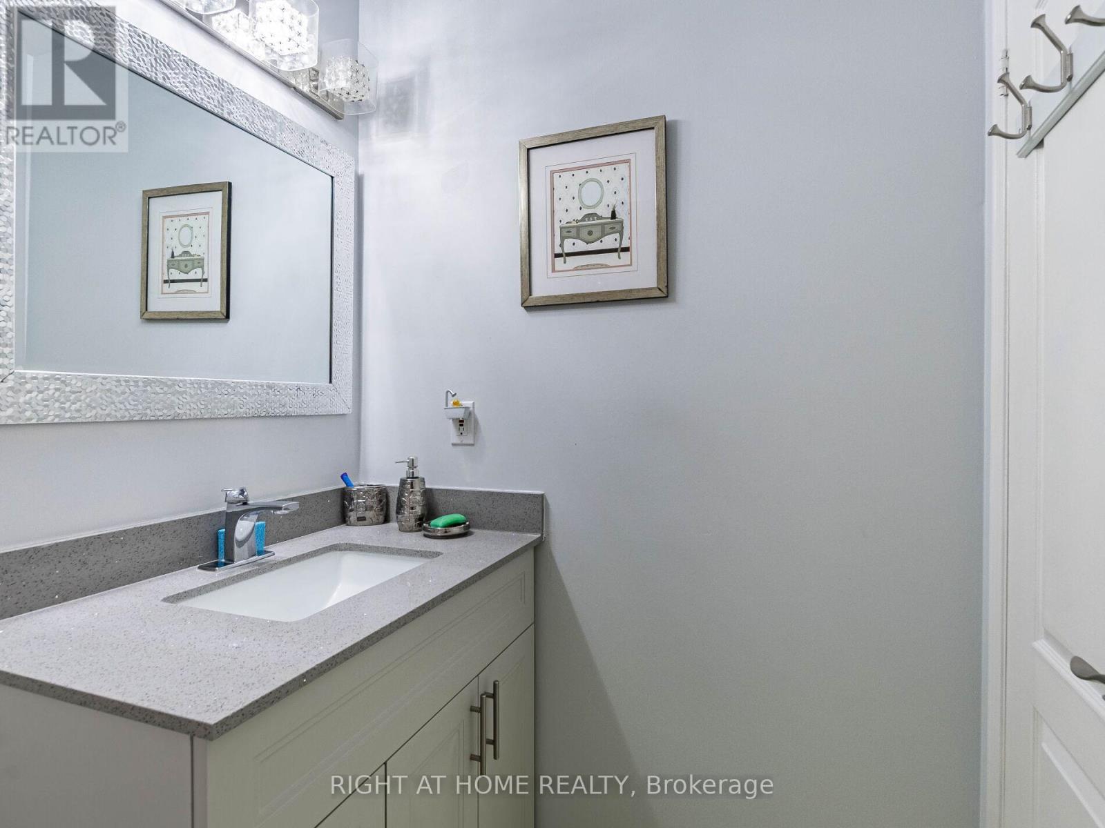 217 - 5030 Heatherleigh Avenue, Mississauga, Ontario  L5V 2G7 - Photo 27 - W12365596