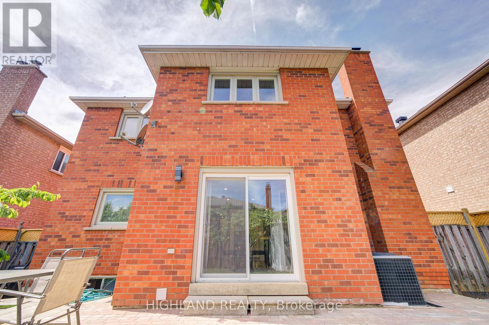 4781 Crystal Rose Drive, Mississauga (East Credit), Ontario  L5V 1G9 - Photo 43 - W12365621