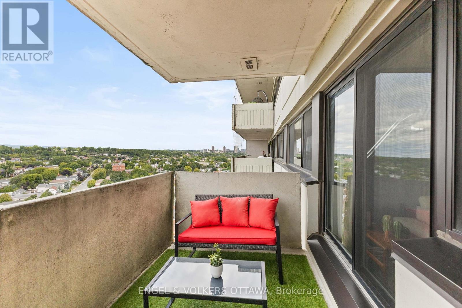 1614 - 40 Landry Street, Ottawa, Ontario K1L 8K4 - Photo 19 - X12365636