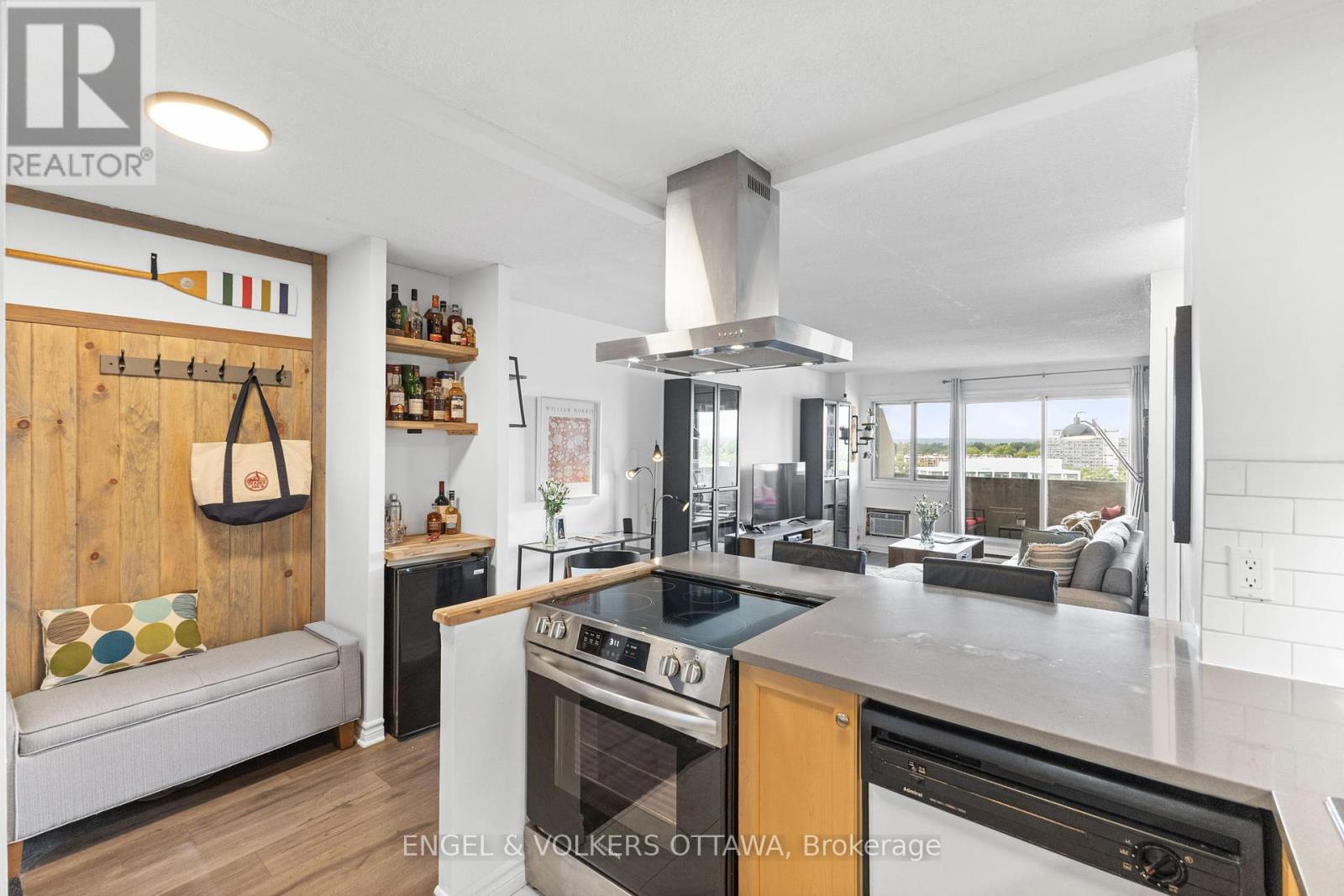 1614 - 40 Landry Street, Ottawa, Ontario K1L 8K4 - Photo 8 - X12365636