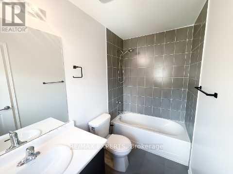 1426 Farrow Crescent, Innisfil, Ontario  L9S 0L6 - Photo 38 - N12362443