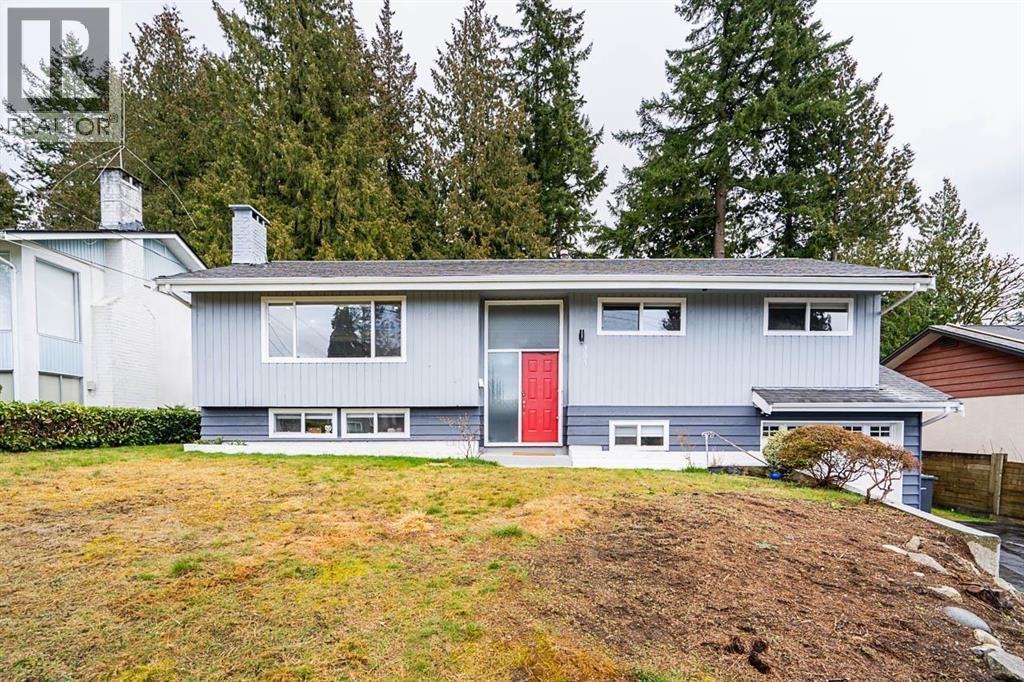 353 LAURENTIAN CRESCENT, Coquitlam, British Columbia