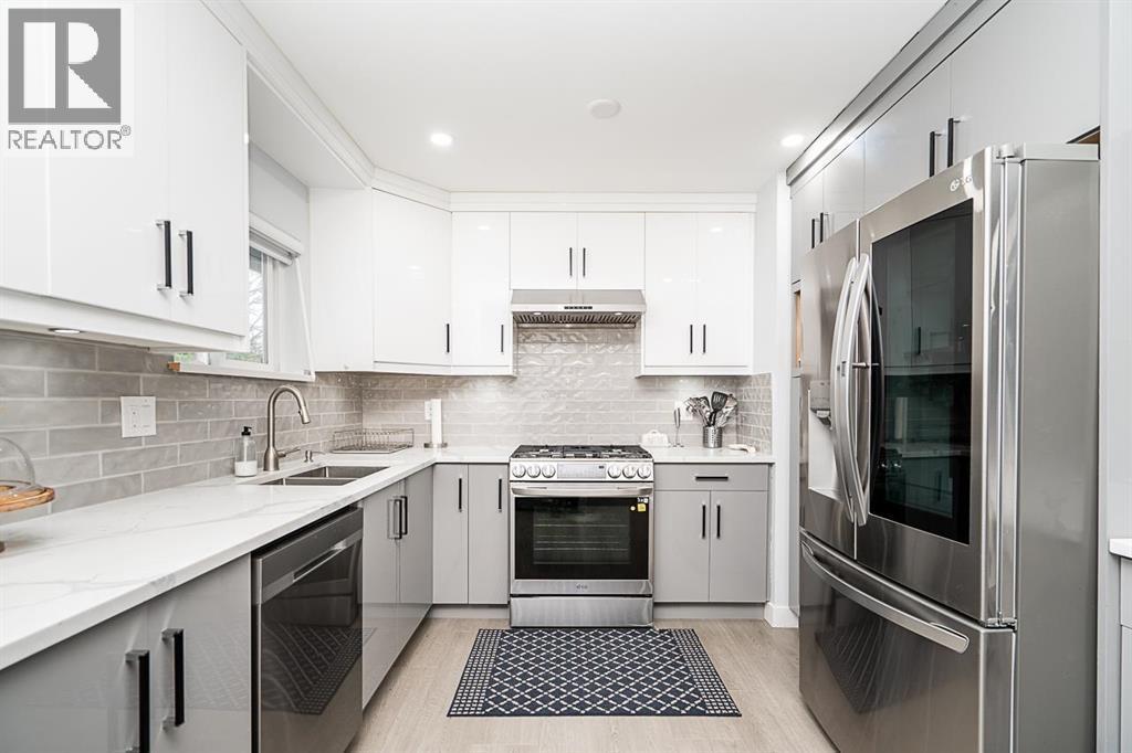 353 Laurentian Crescent, Coquitlam, British Columbia  V3K 1Y3 - Photo 9 - R3040544