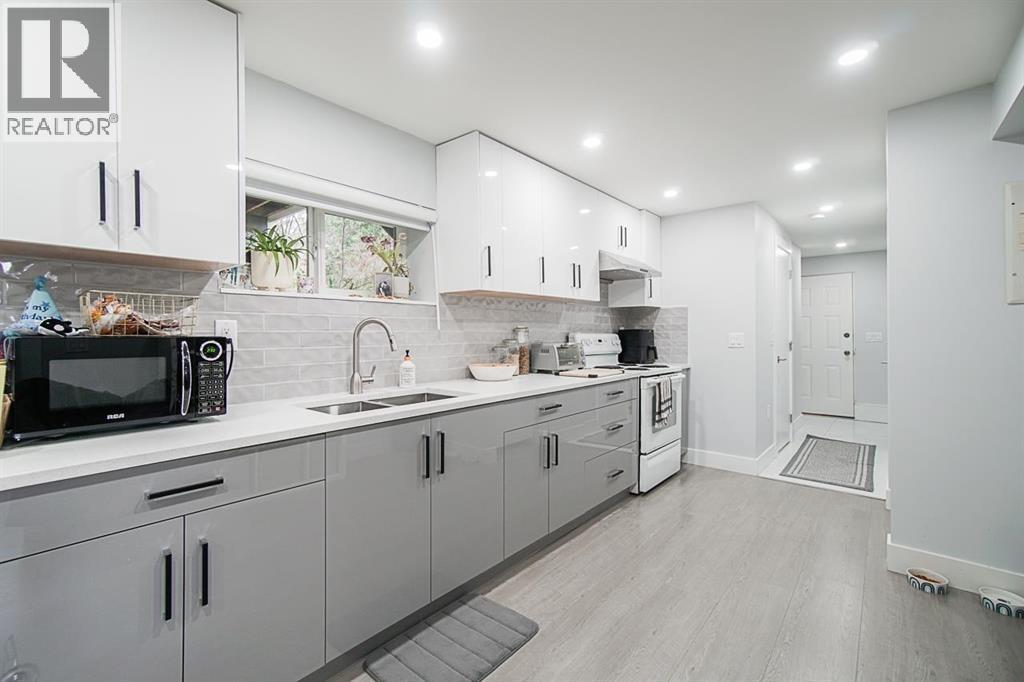 353 Laurentian Crescent, Coquitlam, British Columbia  V3K 1Y3 - Photo 23 - R3040544