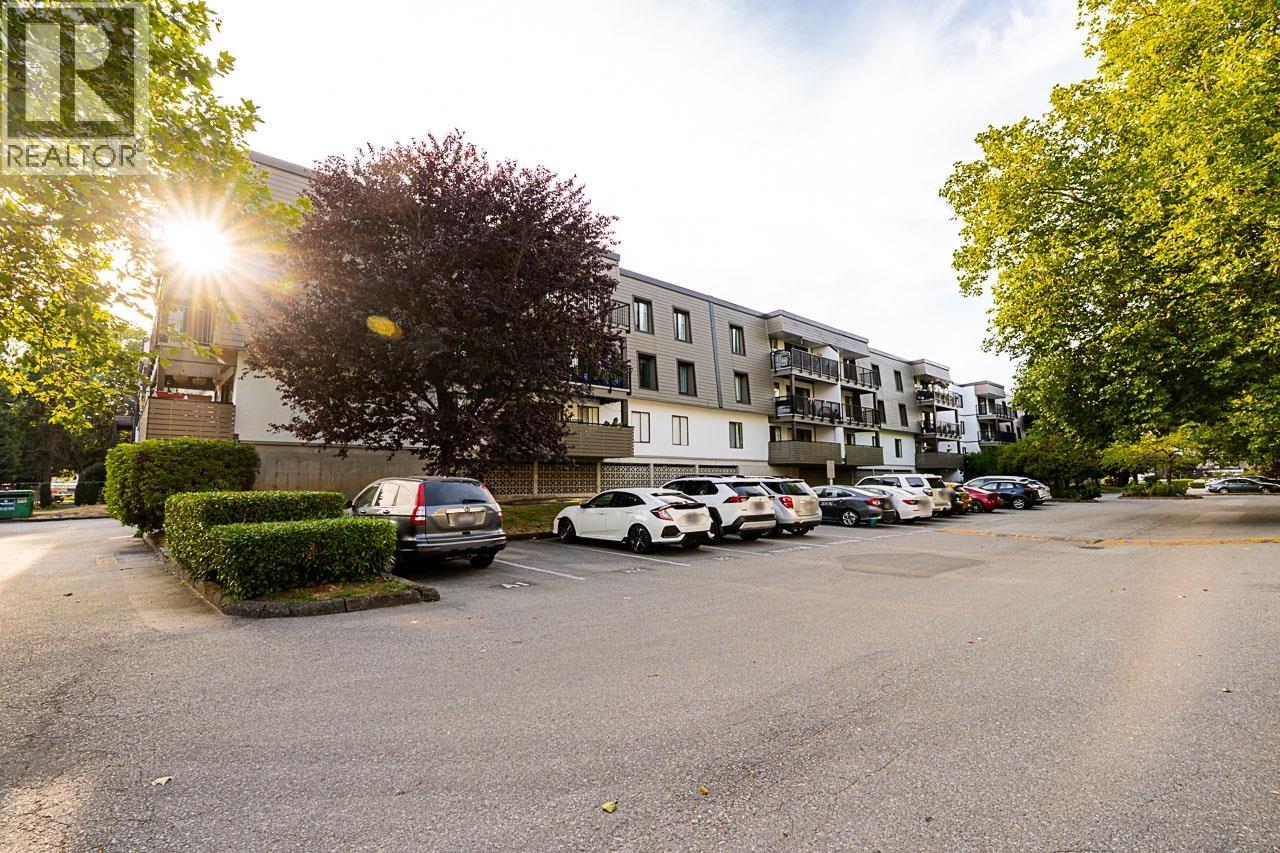 128 8860 No. 1 Road, Richmond, British Columbia  V7C 4C2 - Photo 2 - R3040707