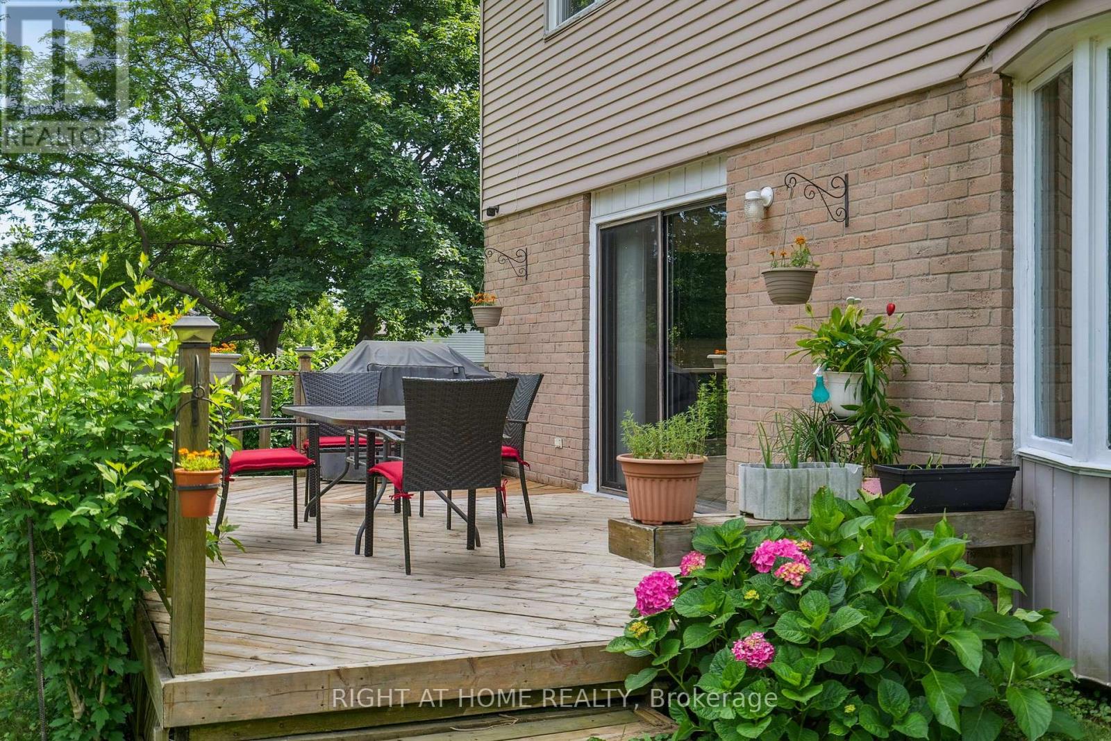 309 Amberly Boulevard, Hamilton, Ontario  L9G 4B6 - Photo 34 - X12299052