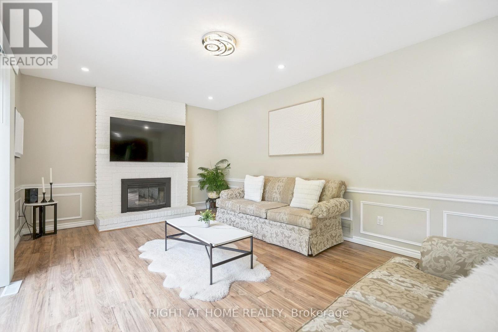 309 Amberly Boulevard, Hamilton, Ontario  L9G 4B6 - Photo 13 - X12299052