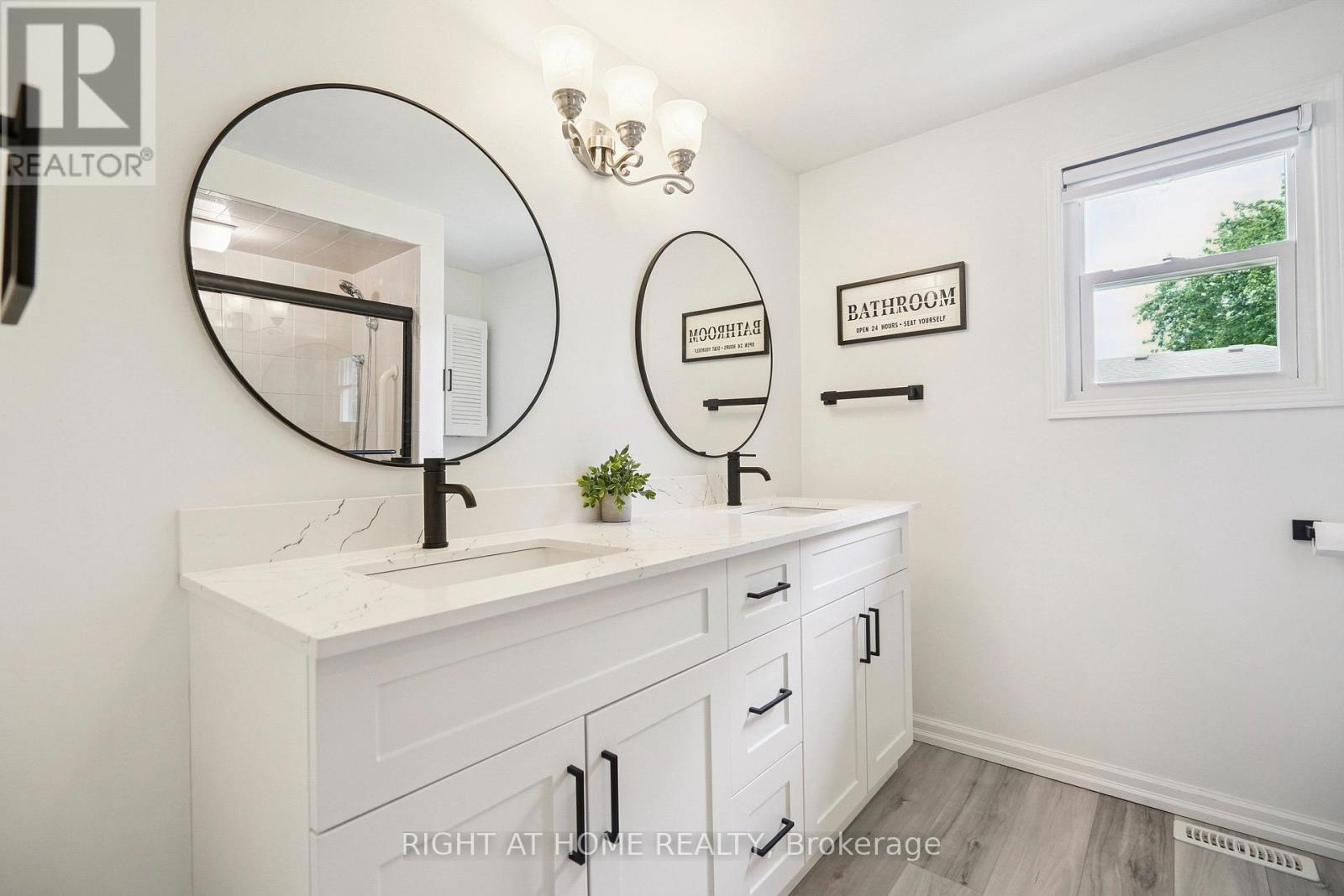 309 Amberly Boulevard, Hamilton, Ontario  L9G 4B6 - Photo 22 - X12299052