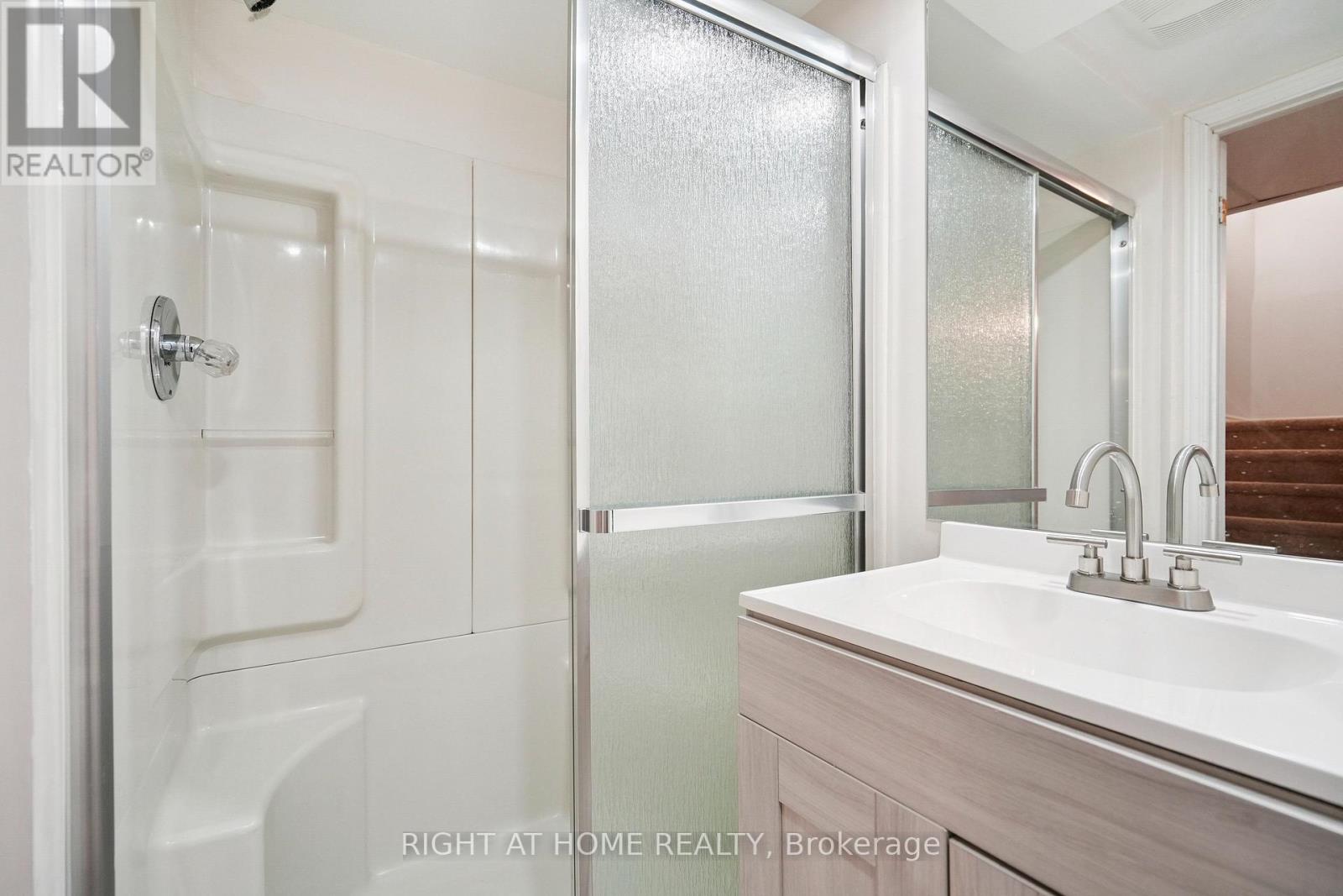 309 Amberly Boulevard, Hamilton, Ontario  L9G 4B6 - Photo 31 - X12299052