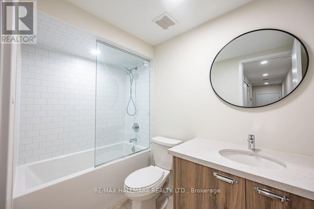 49 Matawin Lane, Richmond Hill, Ontario L4B 0H8 - Photo 13 - N12365624