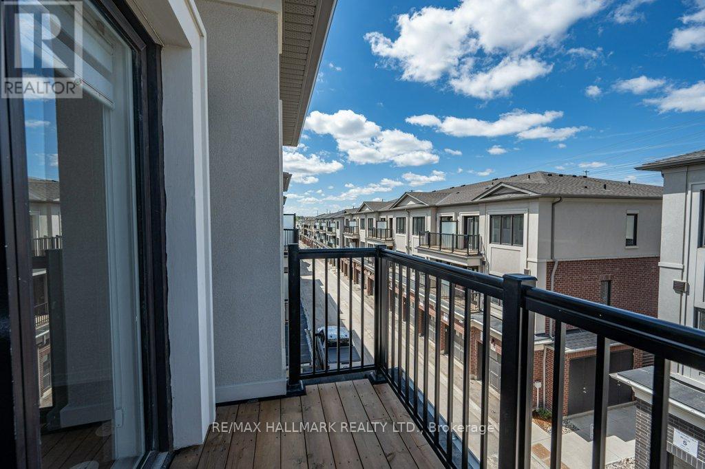 49 Matawin Lane, Richmond Hill, Ontario L4B 0H8 - Photo 18 - N12365624