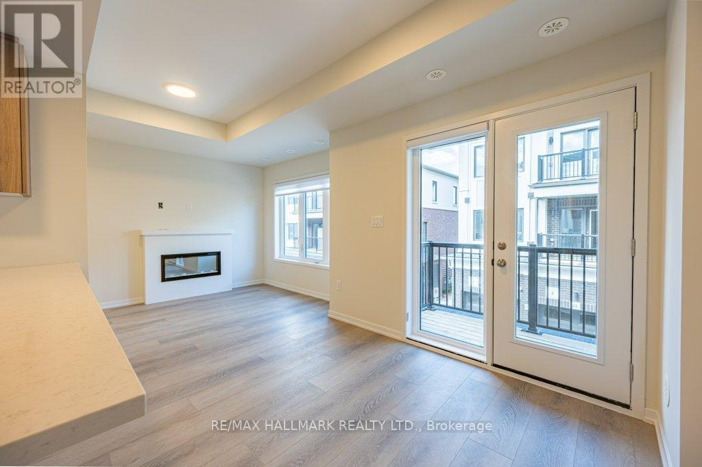 49 Matawin Lane, Richmond Hill, Ontario L4B 0H8 - Photo 6 - N12365624