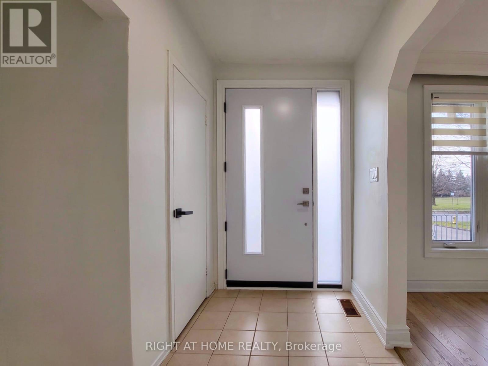 472 Ellerslie Avenue, Toronto, Ontario  M2R 1C4 - Photo 11 - C12365640