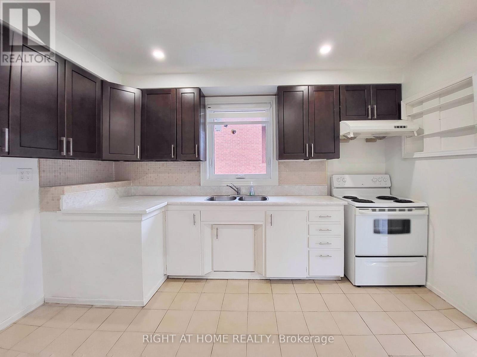 472 Ellerslie Avenue, Toronto, Ontario  M2R 1C4 - Photo 14 - C12365640