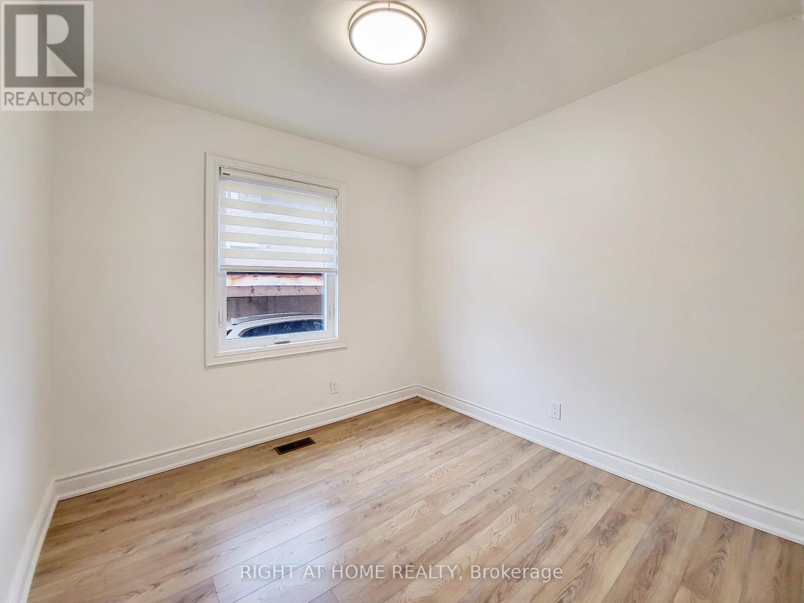 472 Ellerslie Avenue, Toronto, Ontario  M2R 1C4 - Photo 16 - C12365640