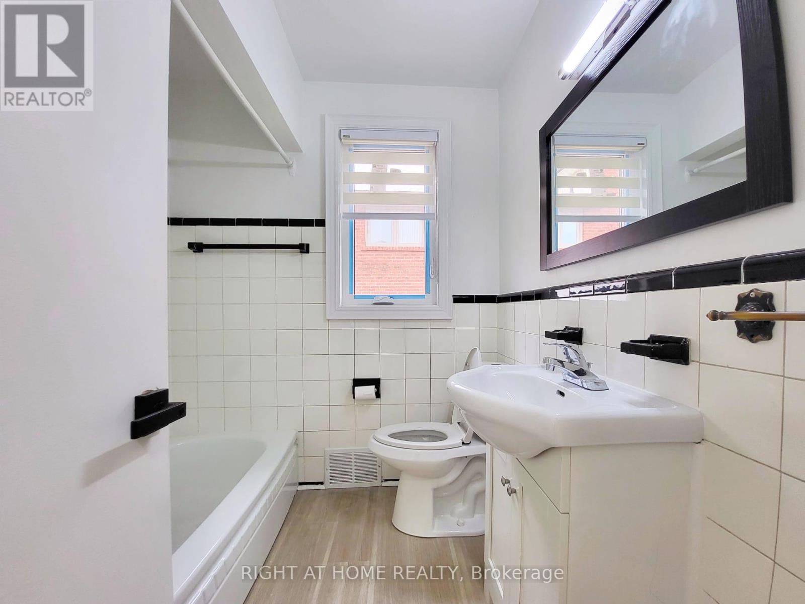 472 Ellerslie Avenue, Toronto, Ontario  M2R 1C4 - Photo 23 - C12365640