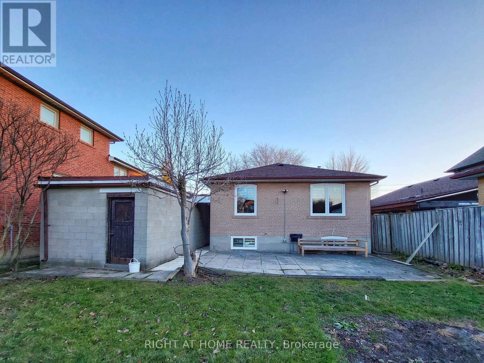 472 Ellerslie Avenue, Toronto, Ontario  M2R 1C4 - Photo 3 - C12365640