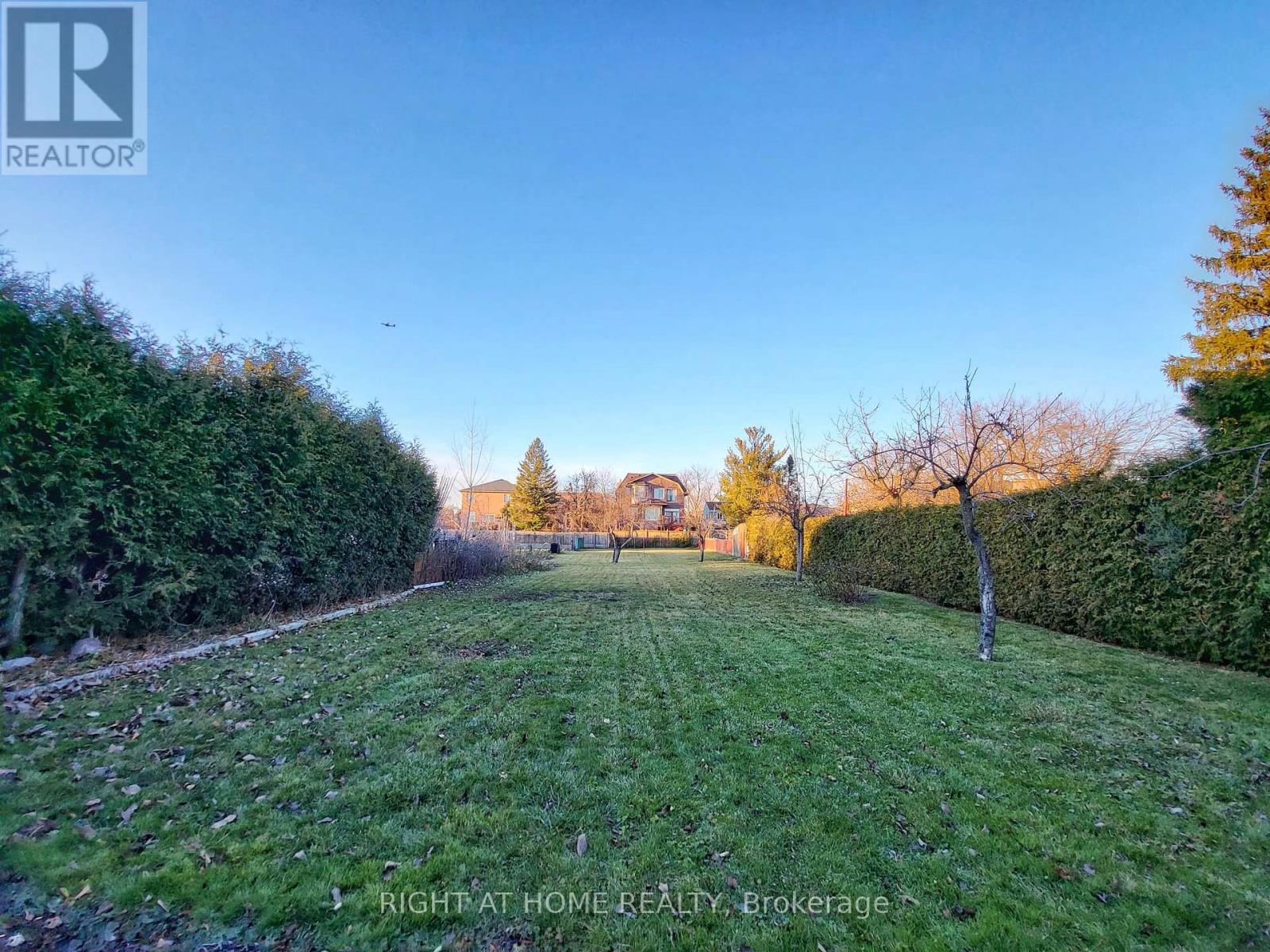 472 Ellerslie Avenue, Toronto, Ontario  M2R 1C4 - Photo 4 - C12365640