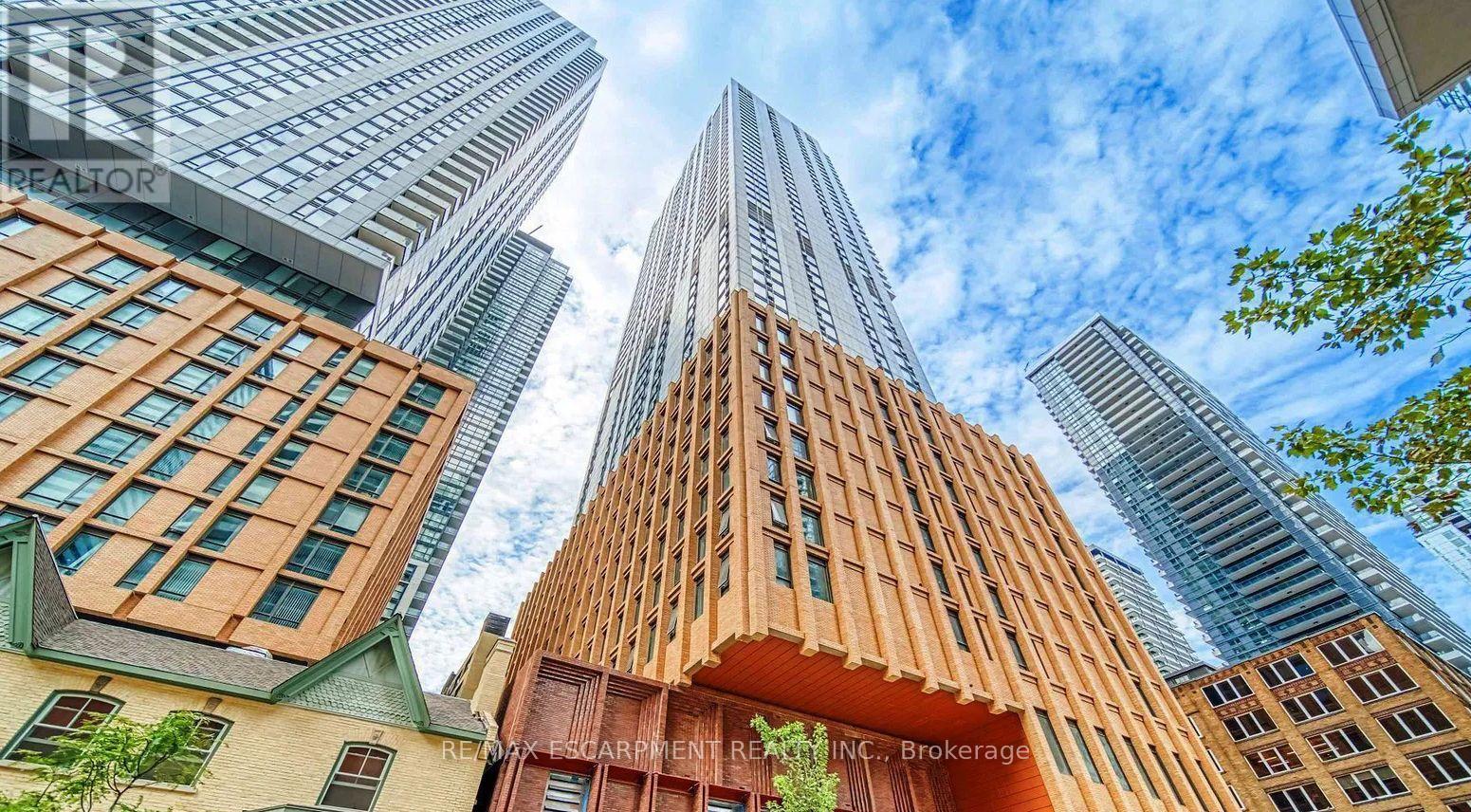 4021 - 28 Widmer Street, Toronto, Ontario  M5V 0T2 - Photo 2 - C12365675