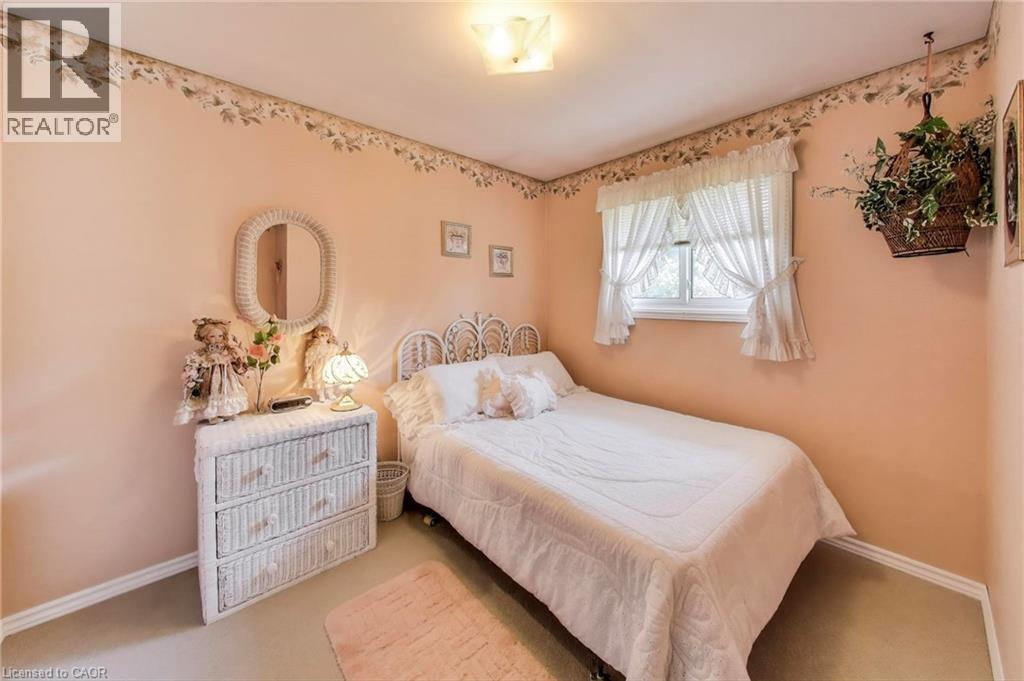 5 Woodsview Place, Grimsby, Ontario  L3M 2H1 - Photo 12 - 40761711