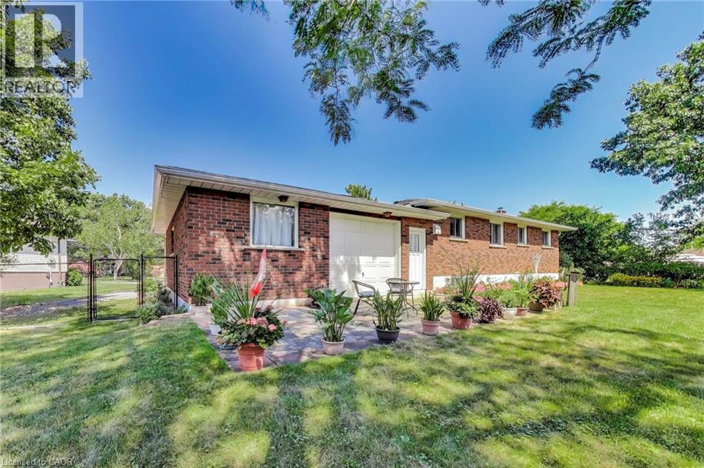 5 Woodsview Place, Grimsby, Ontario  L3M 2H1 - Photo 32 - 40761711