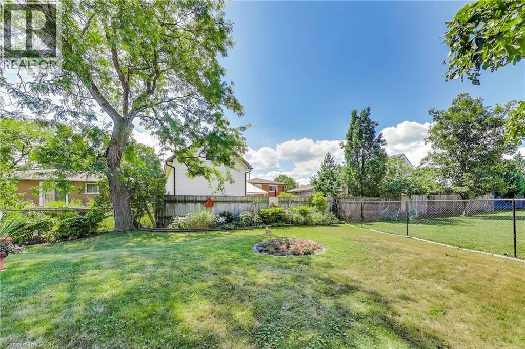 5 Woodsview Place, Grimsby, Ontario  L3M 2H1 - Photo 35 - 40761711