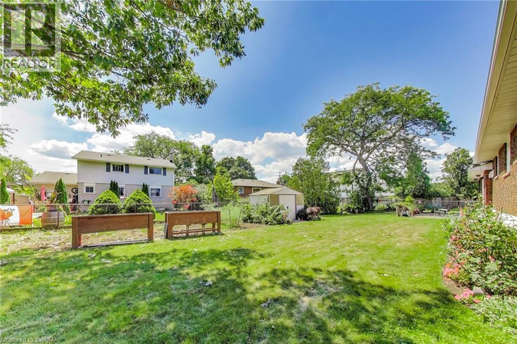 5 Woodsview Place, Grimsby, Ontario  L3M 2H1 - Photo 38 - 40761711