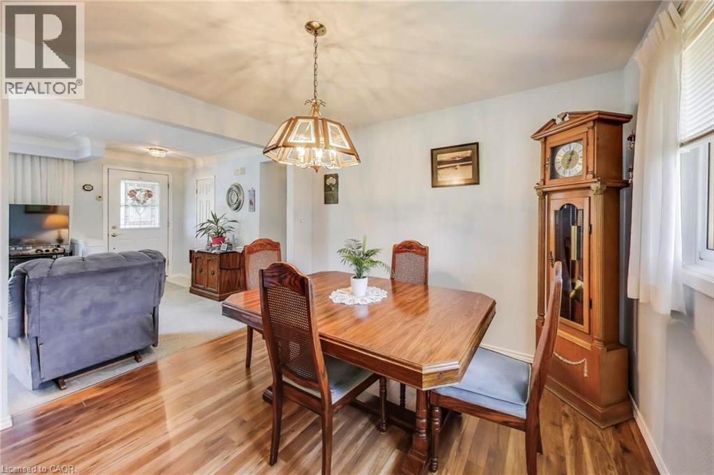 5 Woodsview Place, Grimsby, Ontario  L3M 2H1 - Photo 7 - 40761711