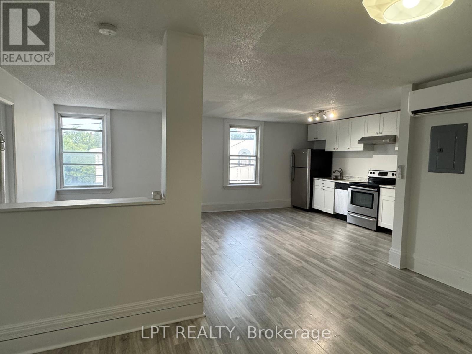 2 - 2 Queen Street W, Springwater, Ontario  L0L 1P0 - Photo 4 - S12365652