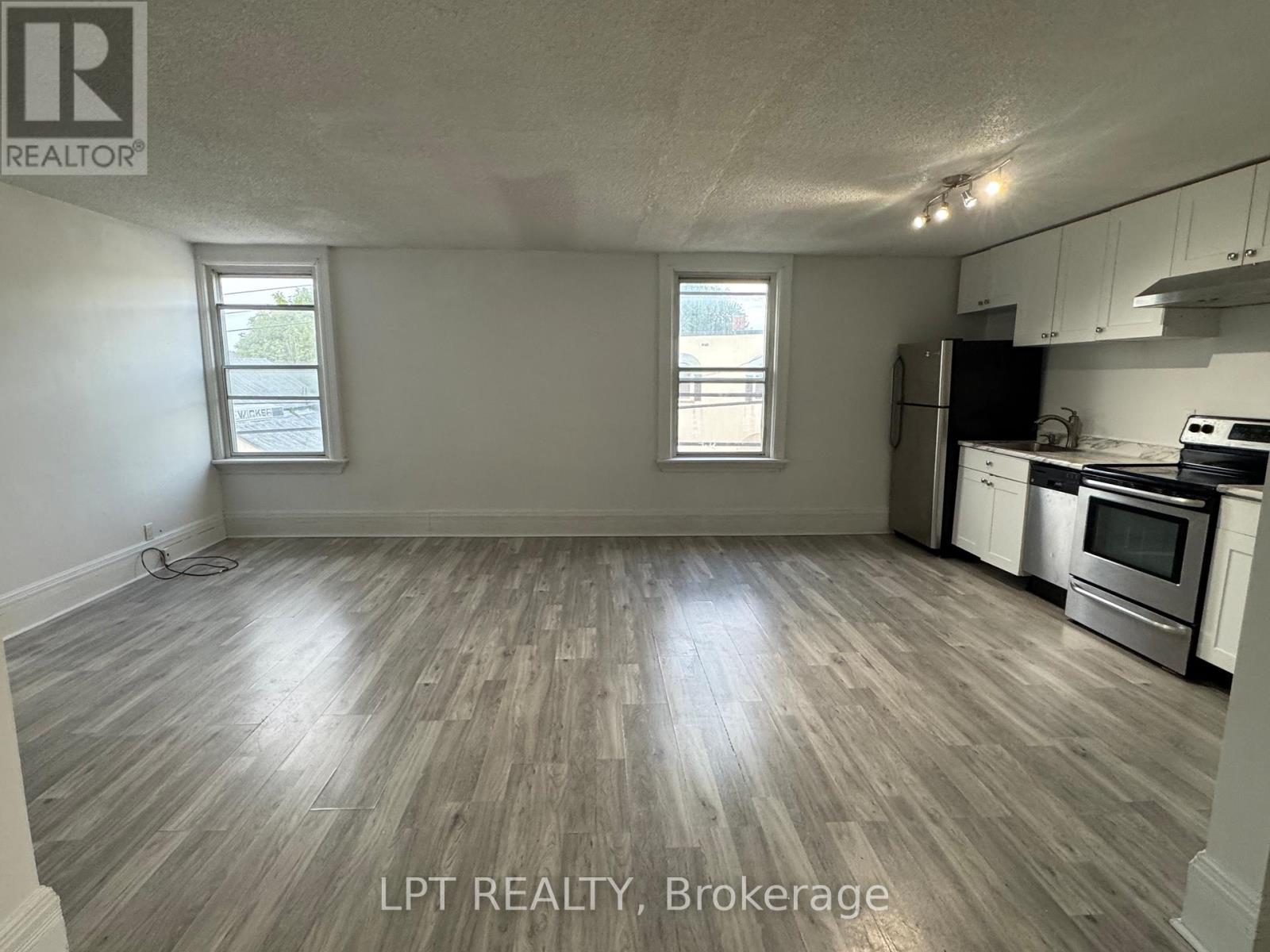 2 - 2 Queen Street W, Springwater, Ontario  L0L 1P0 - Photo 7 - S12365652