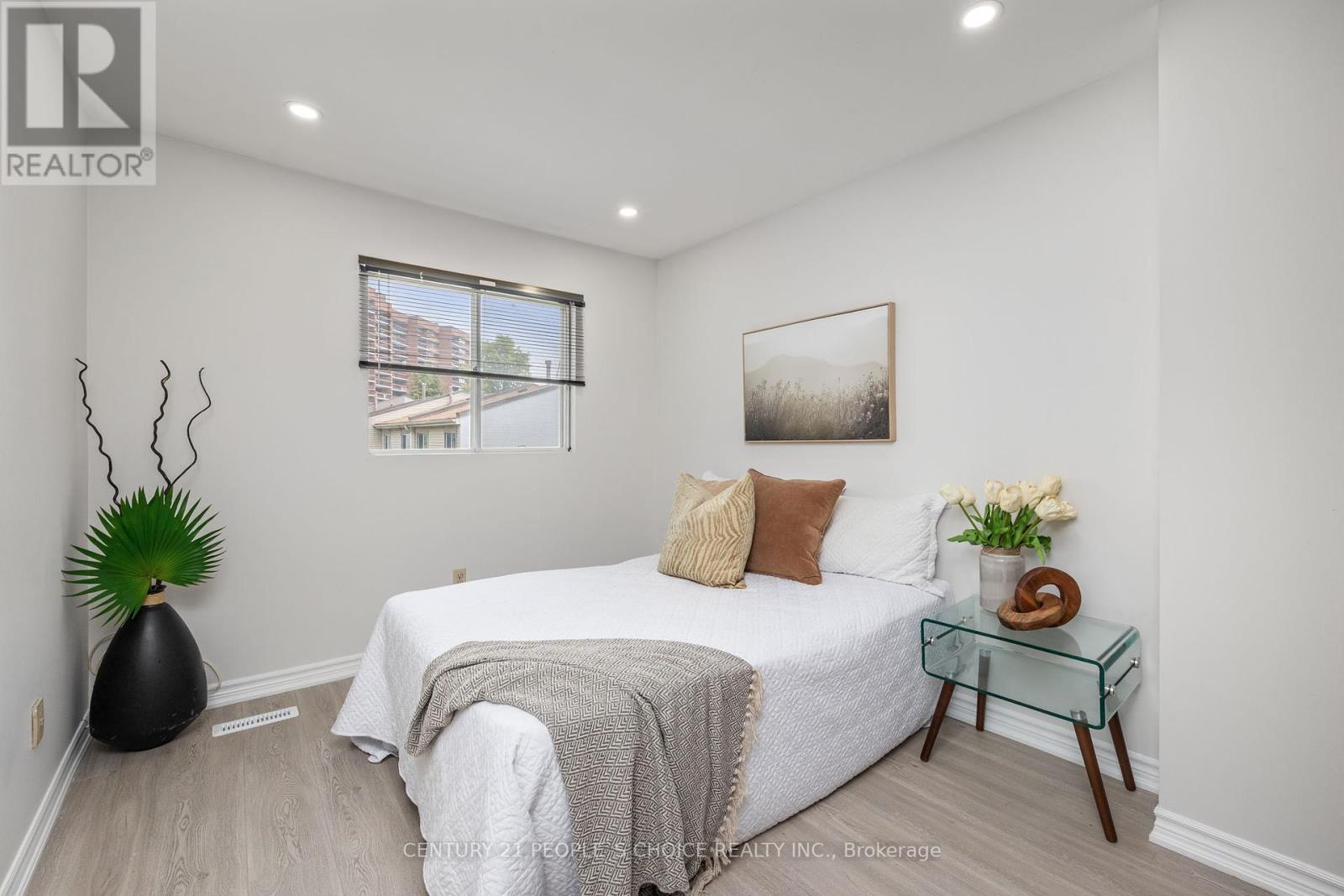 23 - 3500 Glen Erin Drive, Mississauga, Ontario L5L 1W6 - Photo 17 - W12365673