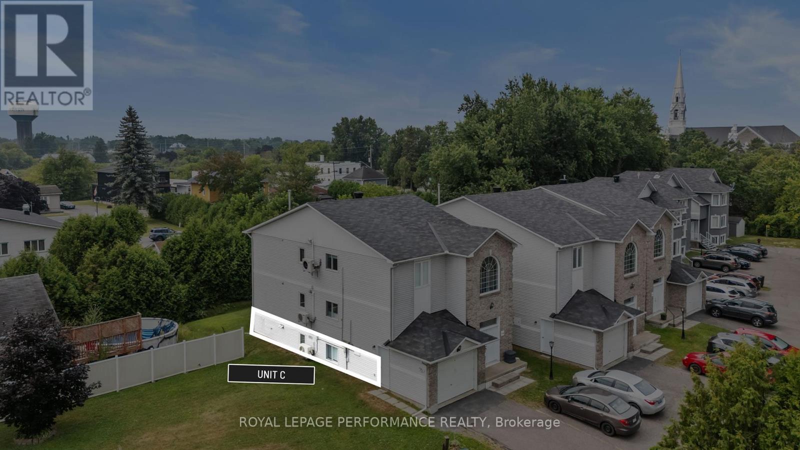 1c - 75 Lapointe Boulevard, Russell, Ontario  K0A 1W0 - Photo 2 - X12365684