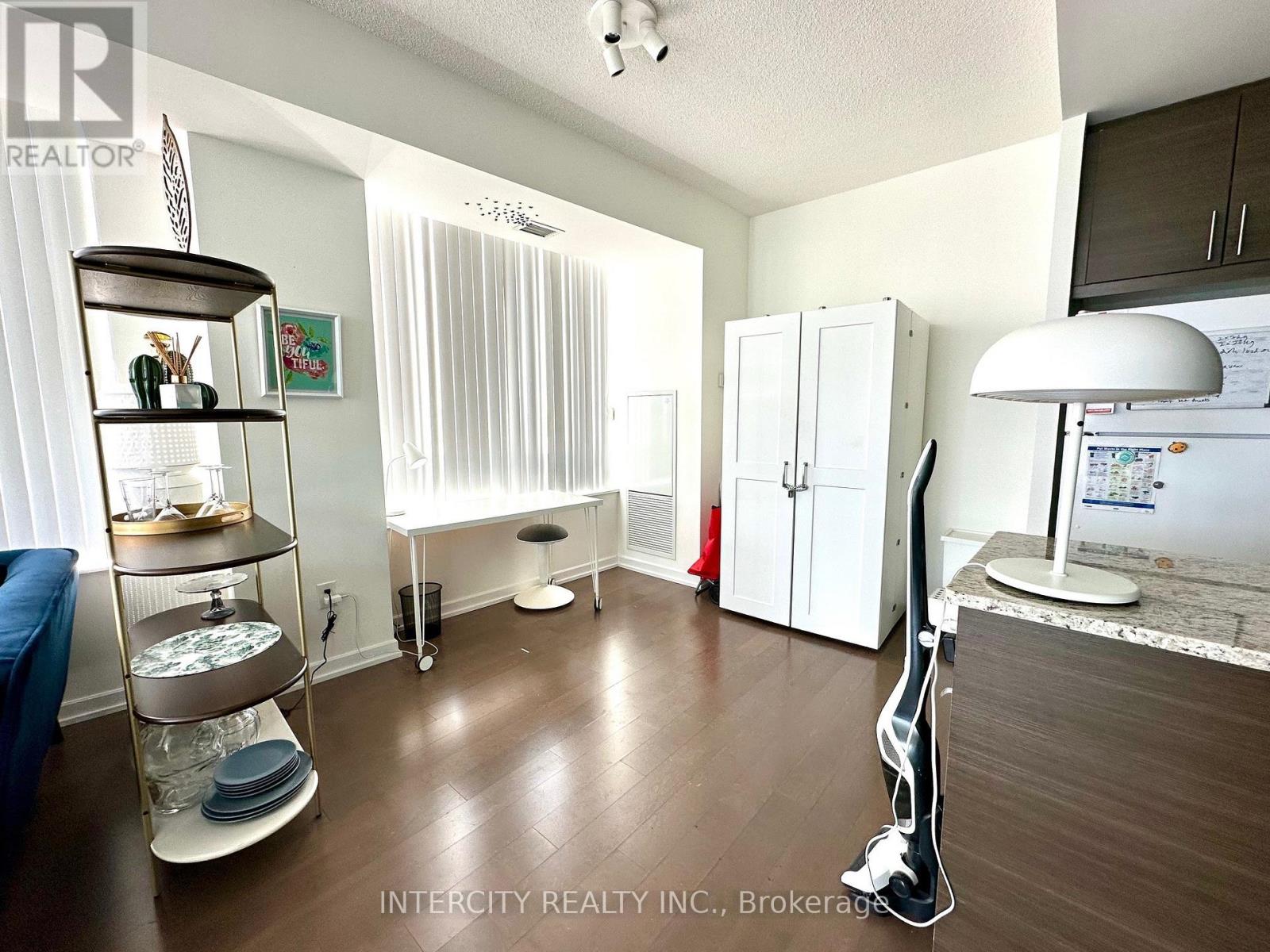 2206 - 70 Forest Manor Road, Toronto, Ontario  M2J 0A9 - Photo 6 - C12365686