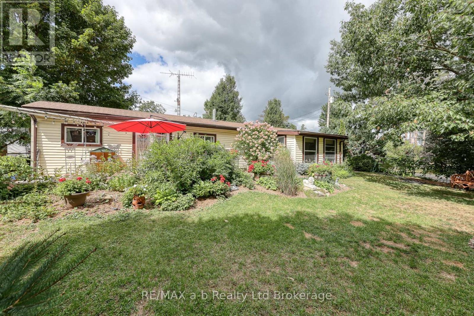 26 - 746112 Township 4 Road, Blandford-Blenheim, Ontario  N4S 7V9 - Photo 8 - X12361529