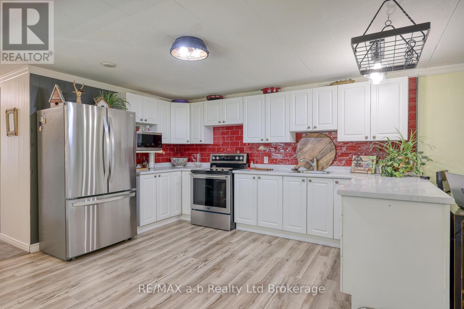 26 - 746112 Township 4 Road, Blandford-Blenheim, Ontario  N4S 7V9 - Photo 28 - X12361529