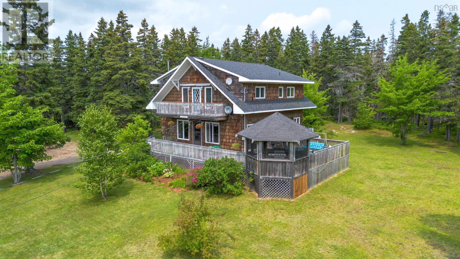 35679 Cabot Trail, Ingonish, Nova Scotia  B0C 1K0 - Photo 2 - 202518962