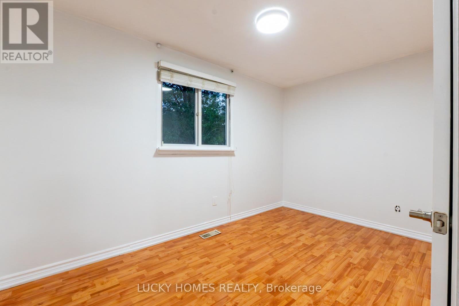 Main Level - 43 Berner Trail, Toronto, Ontario  M1B 1B1 - Photo 16 - E12361348