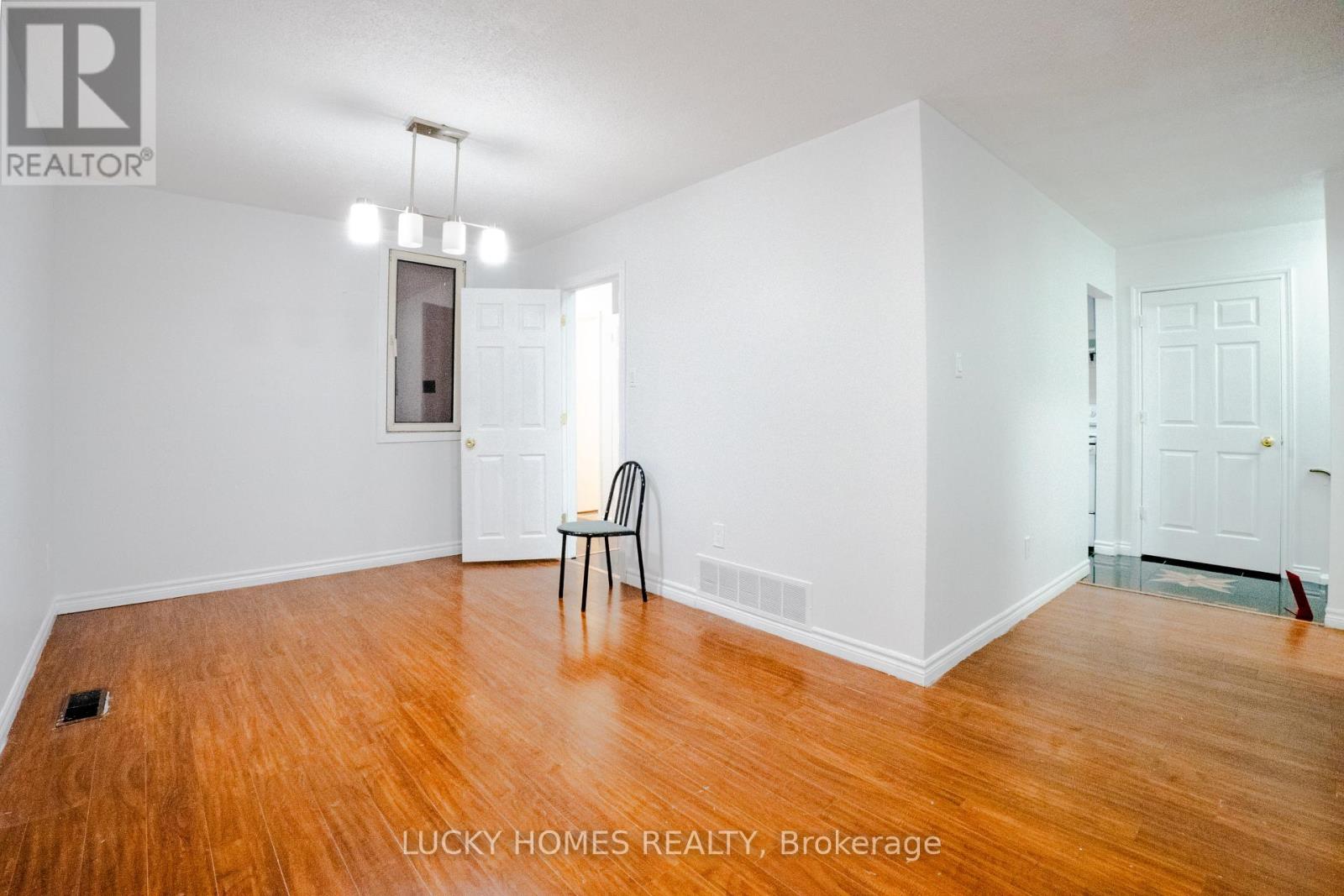 Main Level - 43 Berner Trail, Toronto, Ontario  M1B 1B1 - Photo 6 - E12361348