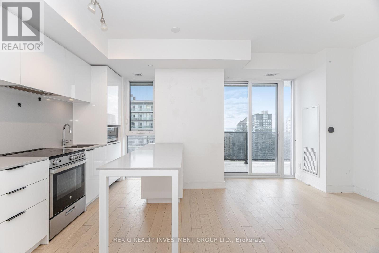 4007 - 70 Annie Craig Drive, Toronto (Mimico), Ontario  M8V 0G2 - Photo 10 - W12364623