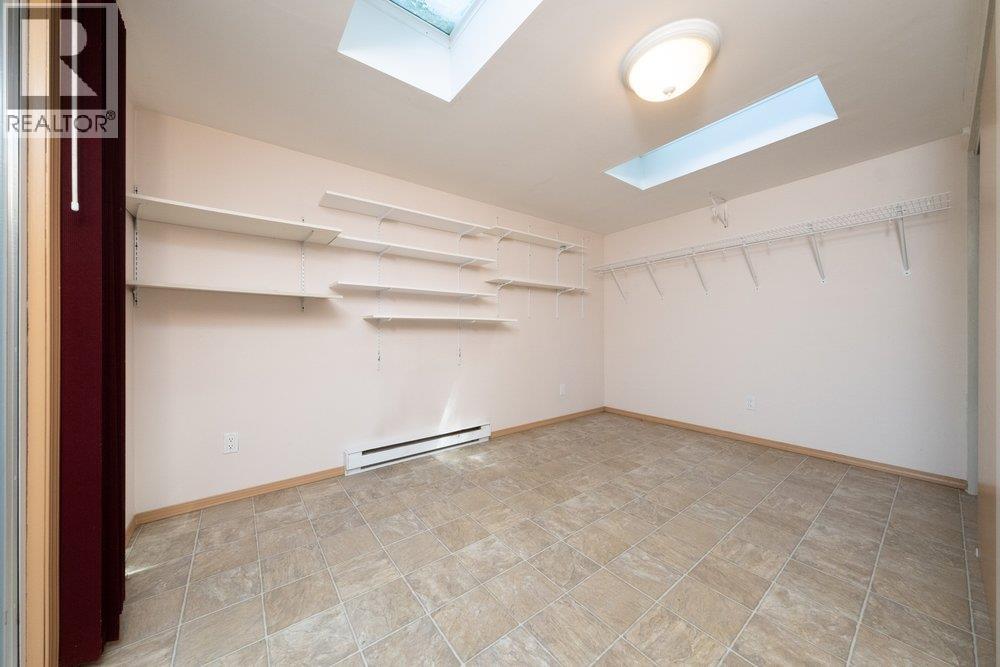 518 Tyee Court, North Vancouver, British Columbia  V7P 3K3 - Photo 19 - R3040228