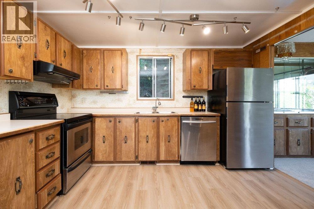 518 Tyee Court, North Vancouver, British Columbia  V7P 3K3 - Photo 12 - R3040228