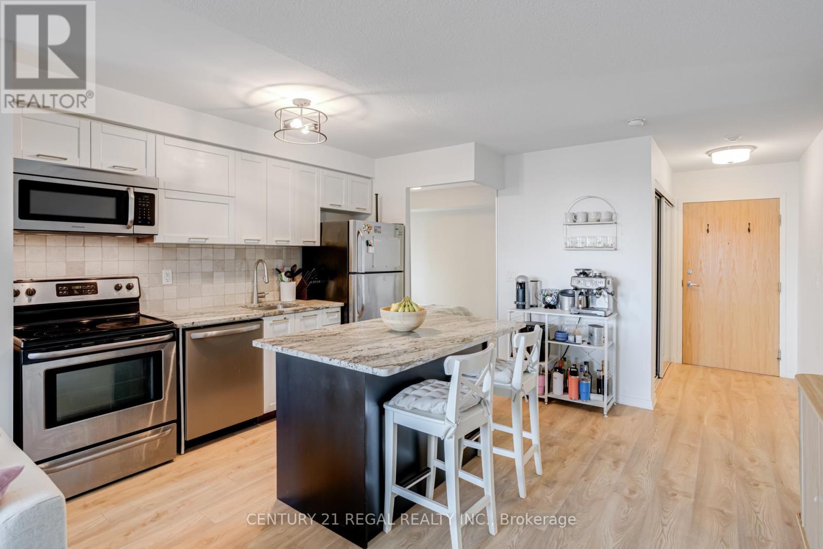 1411 - 38 Joe Shuster Way, Toronto (South Parkdale), Ontario  M6K 0A5 - Photo 1 - C12365702